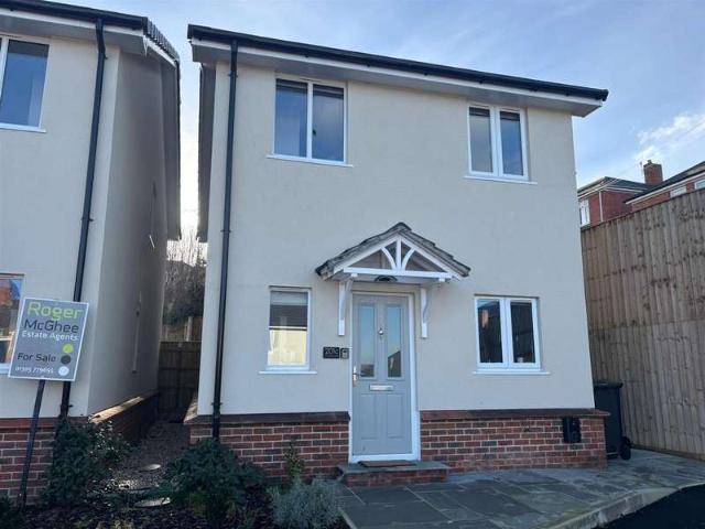 3 Bedroom Detached House