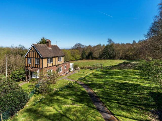 3 Bedroom Detached House