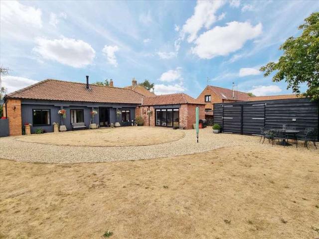 3 Bedroom Detached House