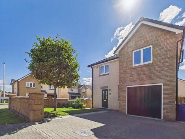 3 Bedroom Detached House