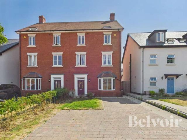 4 Bedroom Detached House