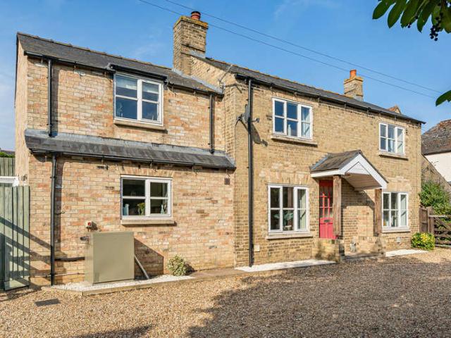 3 Bedroom Detached House