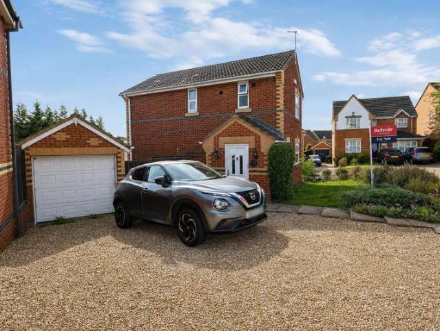 3 Bedroom Detached House