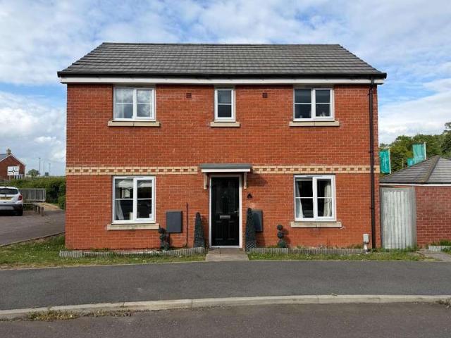 3 Bedroom Detached House
