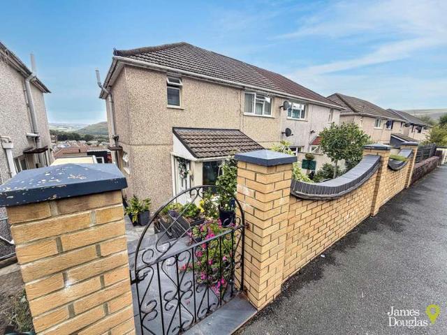 3 Bedroom Detached House