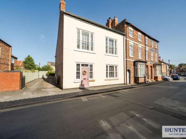 3 Bedroom Detached House