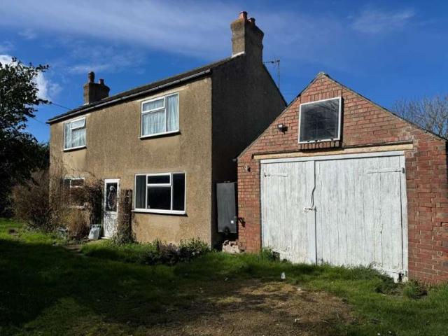 3 Bedroom Detached House