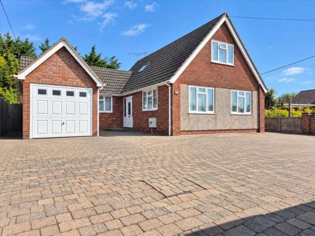 3 Bedroom Detached House