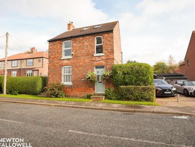 3 Bedroom Detached House