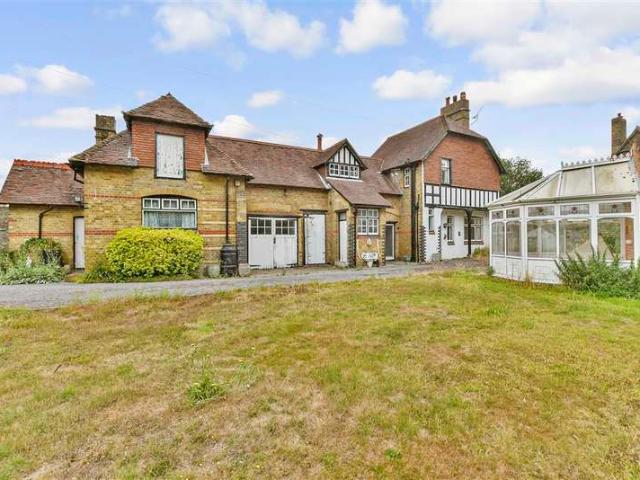 3 Bedroom Detached House