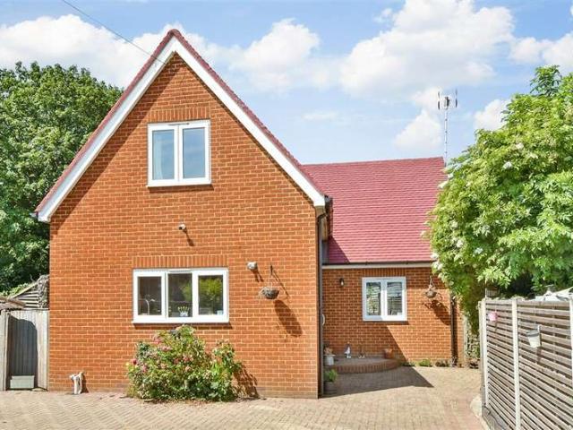 3 Bedroom Detached House