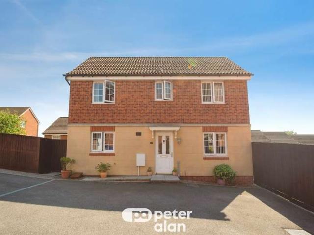 3 Bedroom Detached House