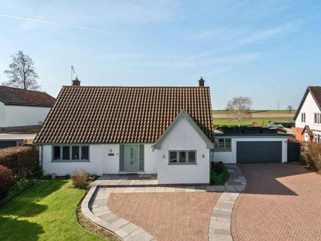4 Bedroom Detached House