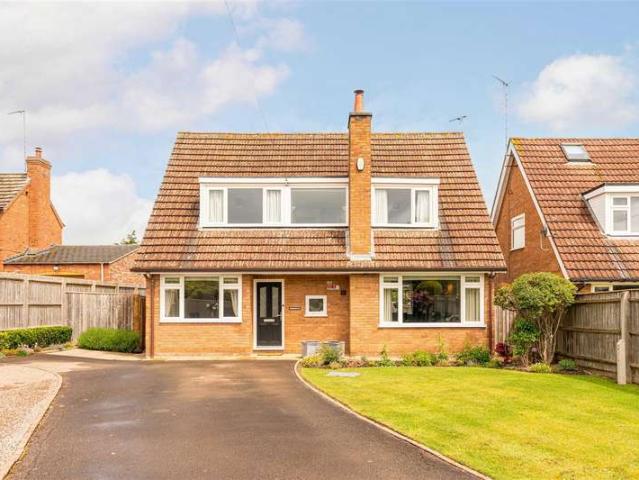 3 Bedroom Detached House