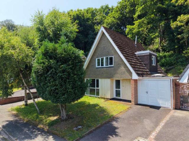 3 Bedroom Detached House
