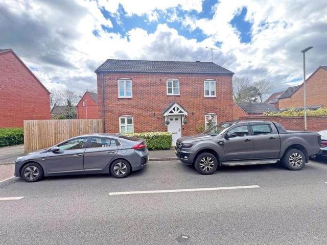 3 Bedroom Detached House