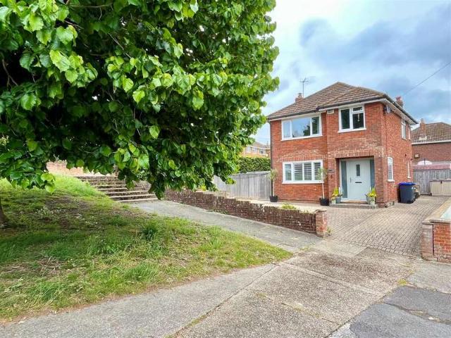 3 Bedroom Detached House
