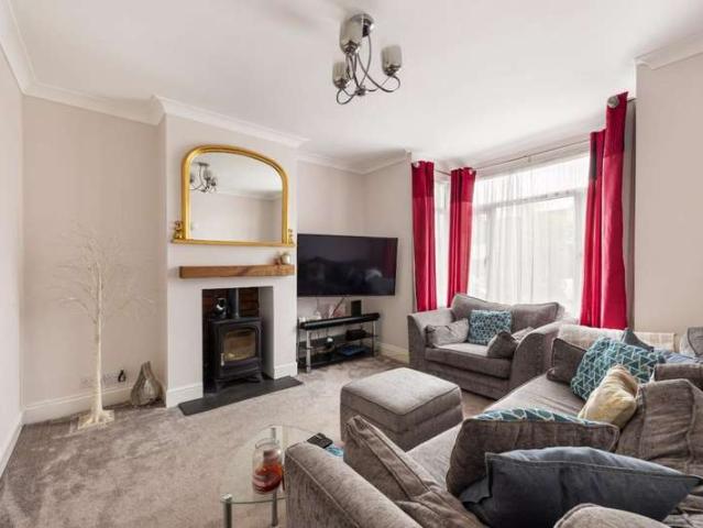 3 Bedroom Detached House