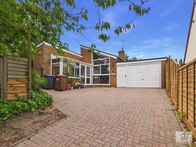 3 Bedroom Detached House