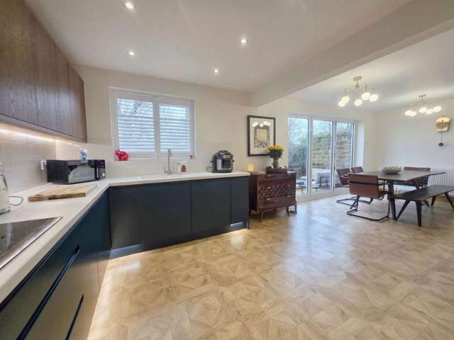 3 Bedroom Detached House