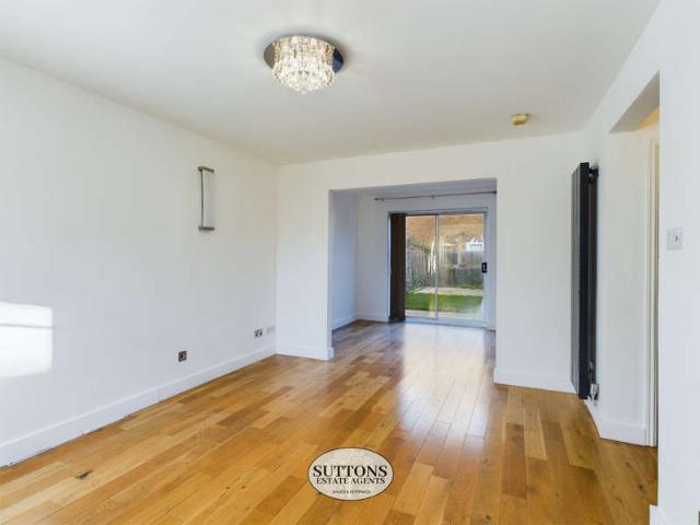 3 Bedroom Detached House