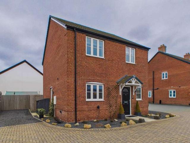 3 Bedroom Detached House