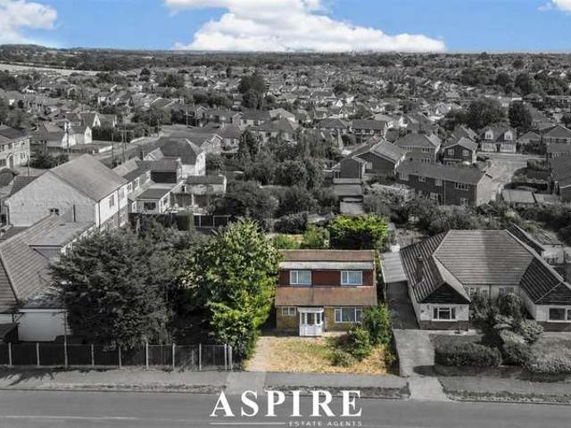 3 Bedroom Detached House