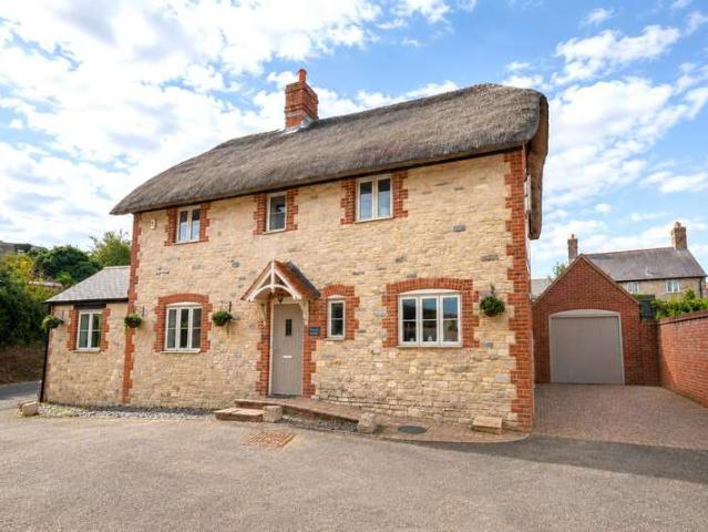 3 Bedroom Detached House