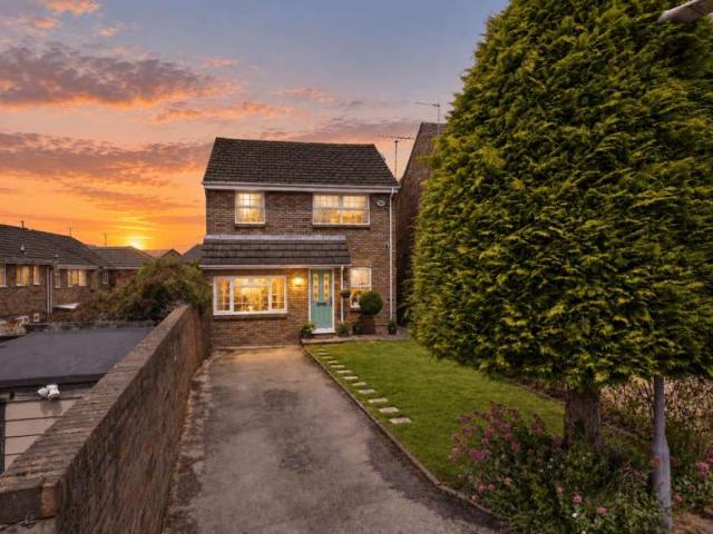 3 Bedroom Detached House