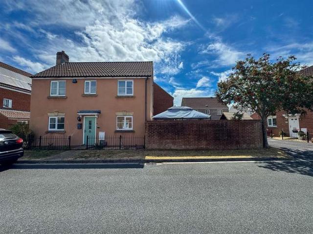 3 Bedroom Detached House