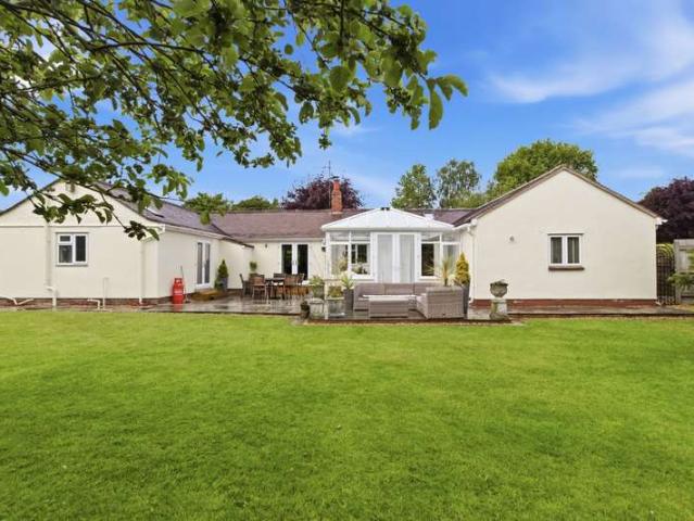 3 Bedroom Detached House