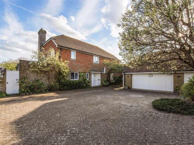 3 Bedroom Detached House