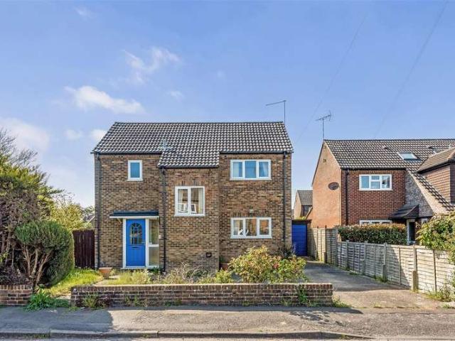 3 Bedroom Detached House