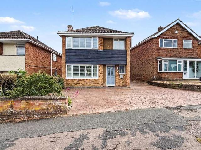 3 Bedroom Detached House