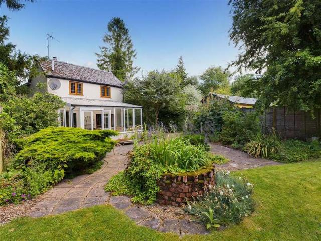 3 Bedroom Detached House