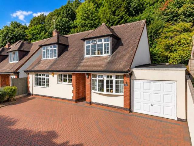 3 Bedroom Detached House