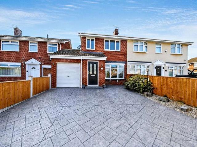 3 Bedroom Detached House