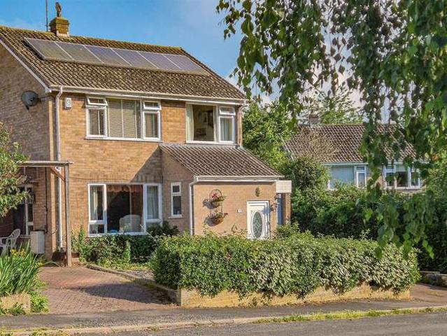 3 Bedroom Detached House
