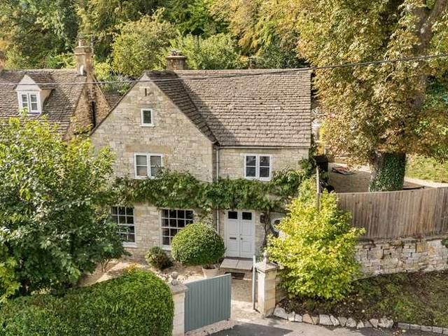 3 Bedroom Detached House