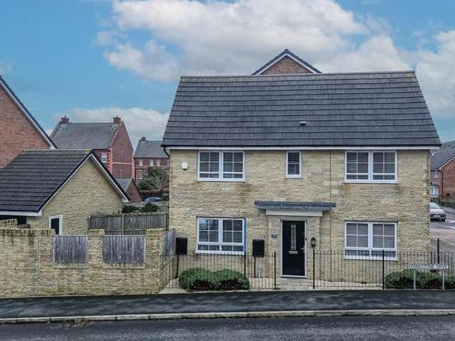 3 Bedroom Detached House
