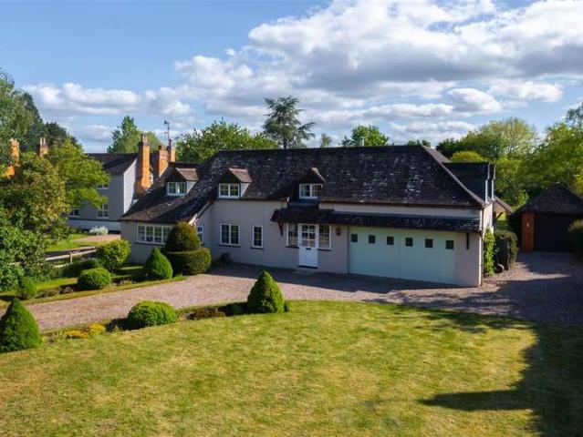 3 Bedroom Detached House