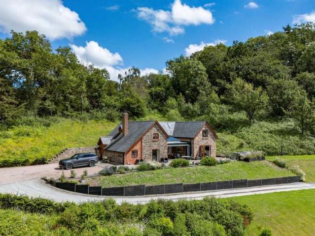 3 Bedroom Detached House