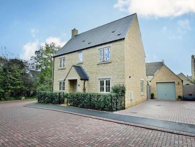 3 Bedroom Detached House