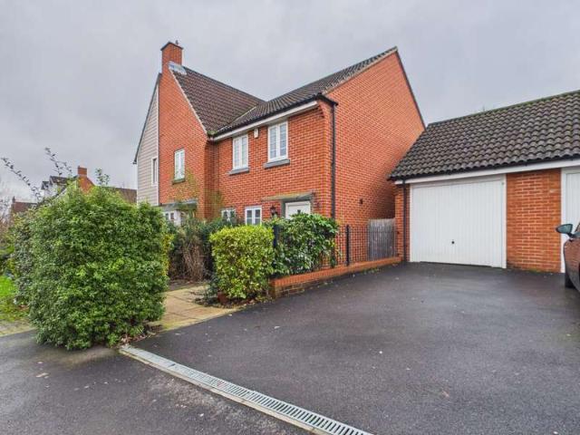 3 Bedroom Detached House