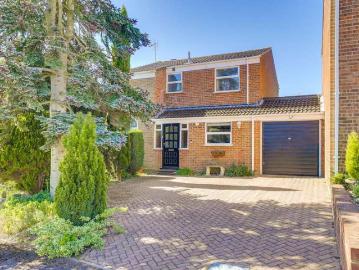 3 Bedroom Detached House