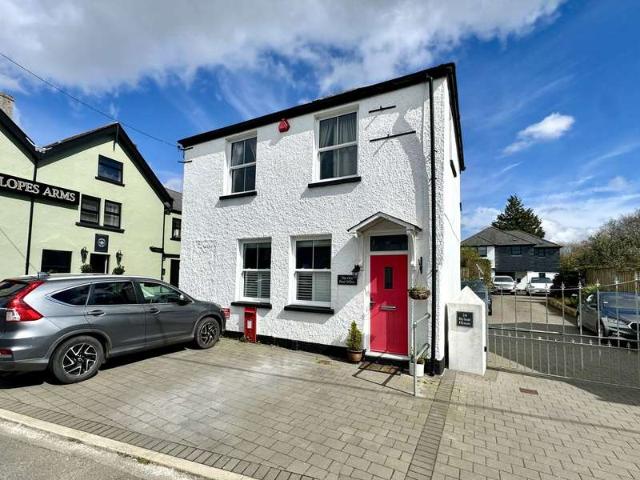 3 Bedroom Detached House