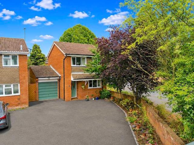 3 Bedroom Detached House