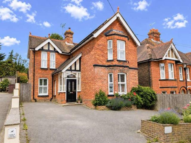 3 Bedroom Detached House