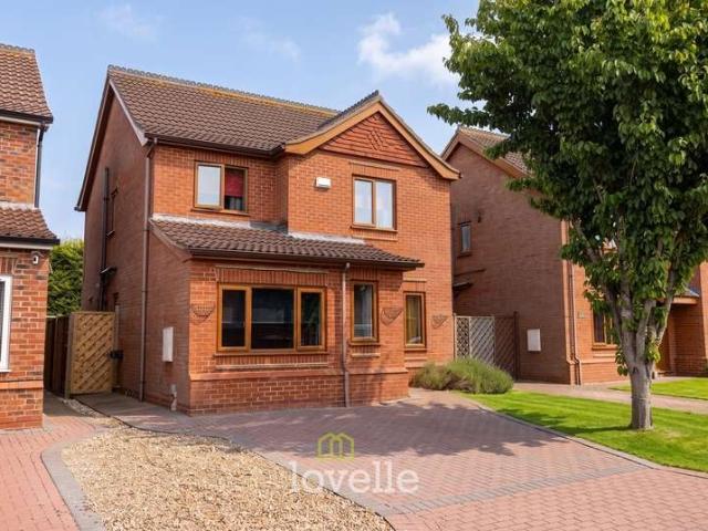 3 Bedroom Detached House