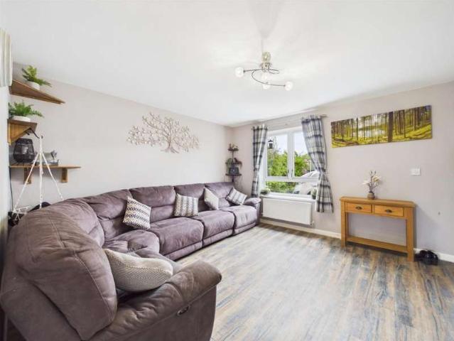3 Bedroom Detached House